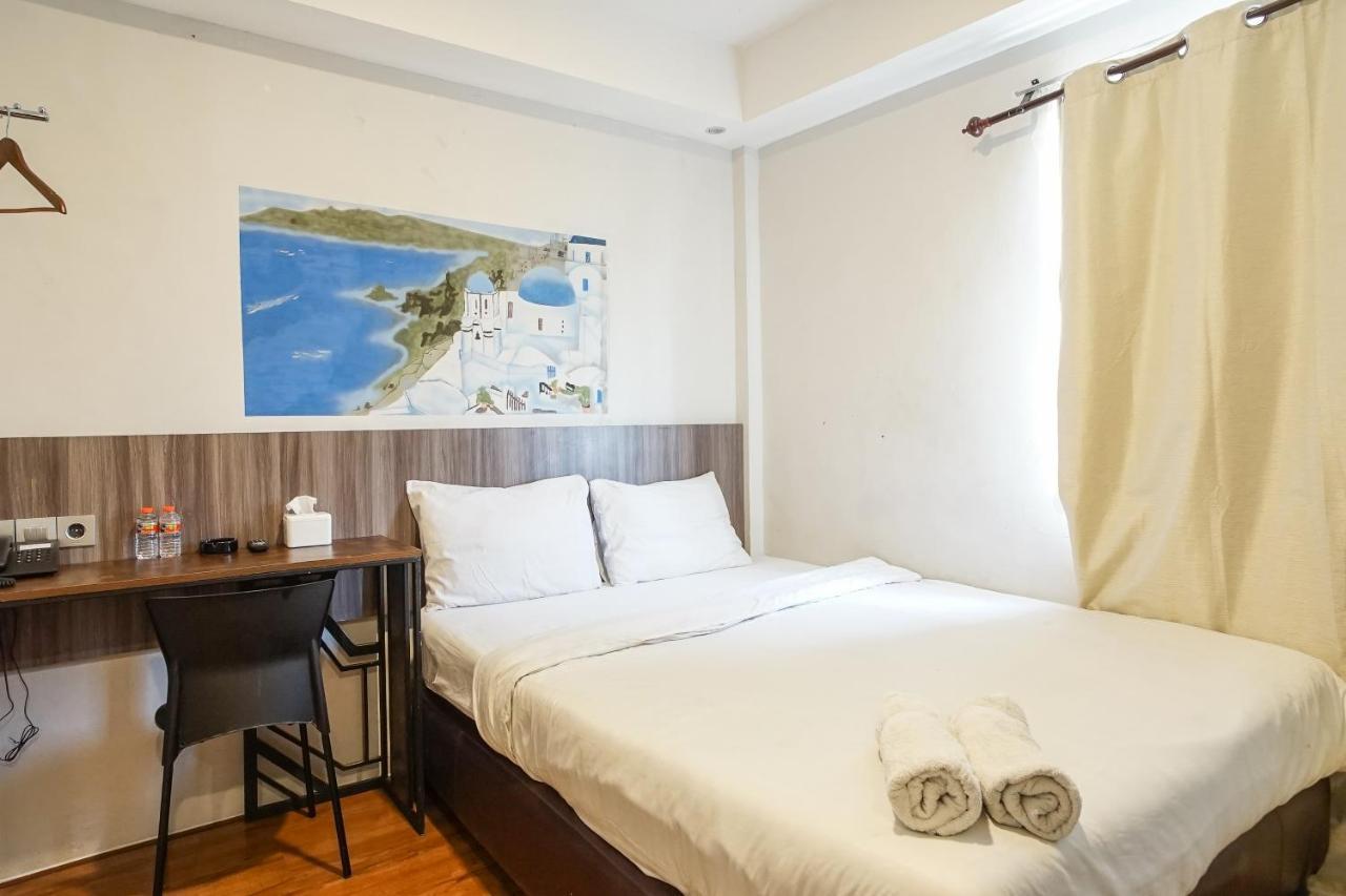 Hotel Sanrina 3*