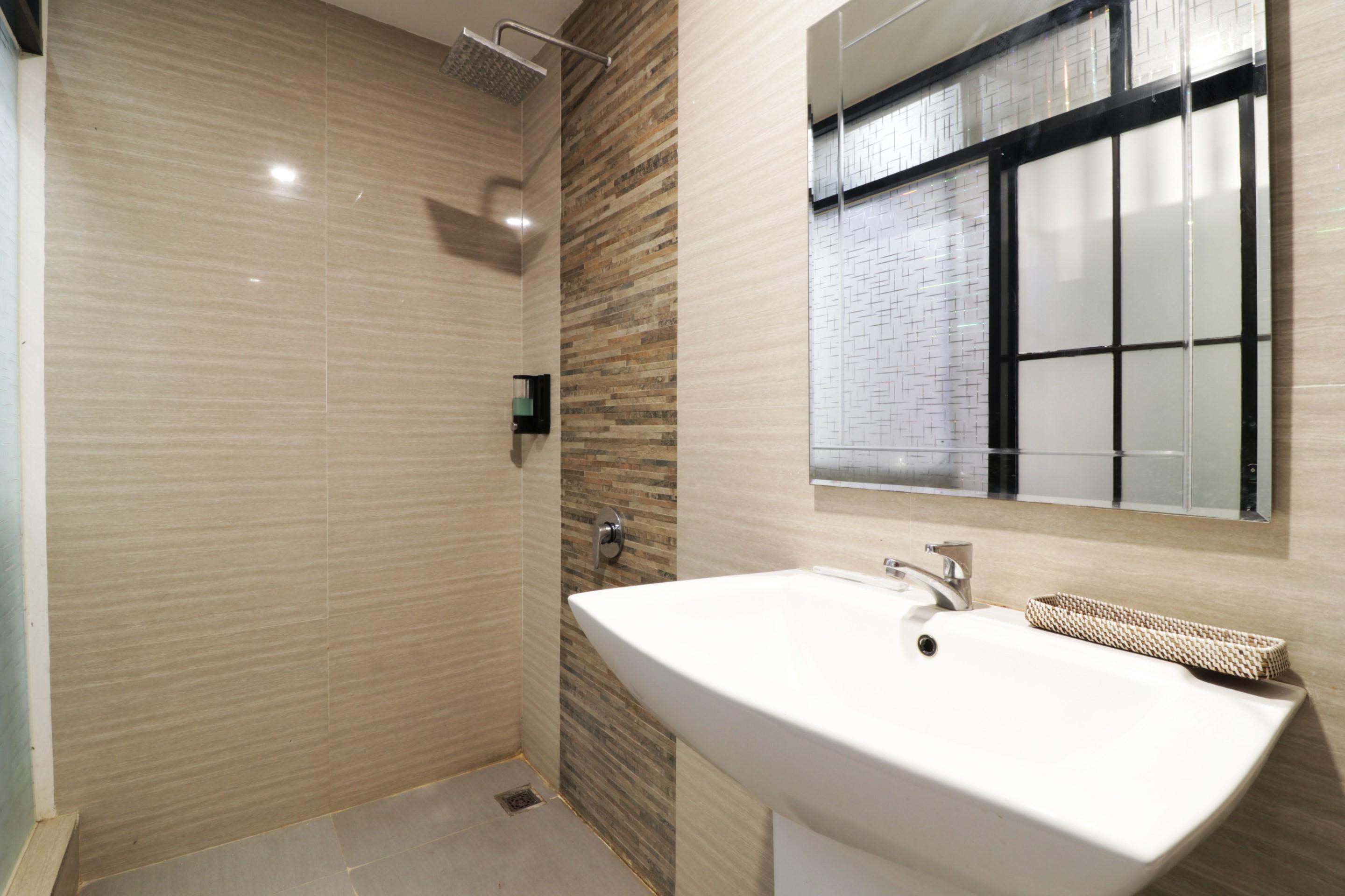 Sanrina Hotel 3*