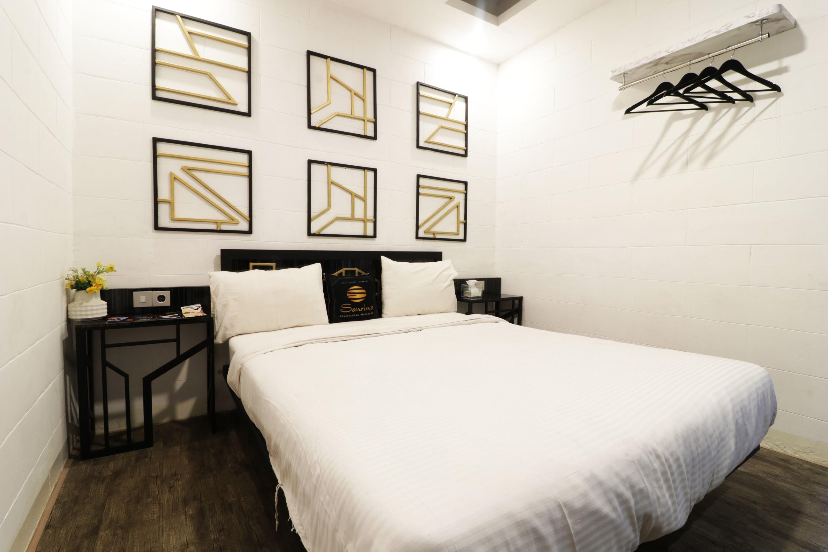 Hotel Sanrina 3*